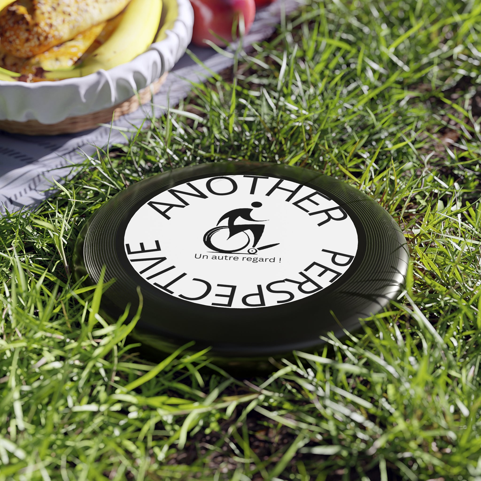 Fun Perspective Frisbee for Outdoor Play, Ideal for Gifts, Family Gatherings, BBQs, and Summer Parties
