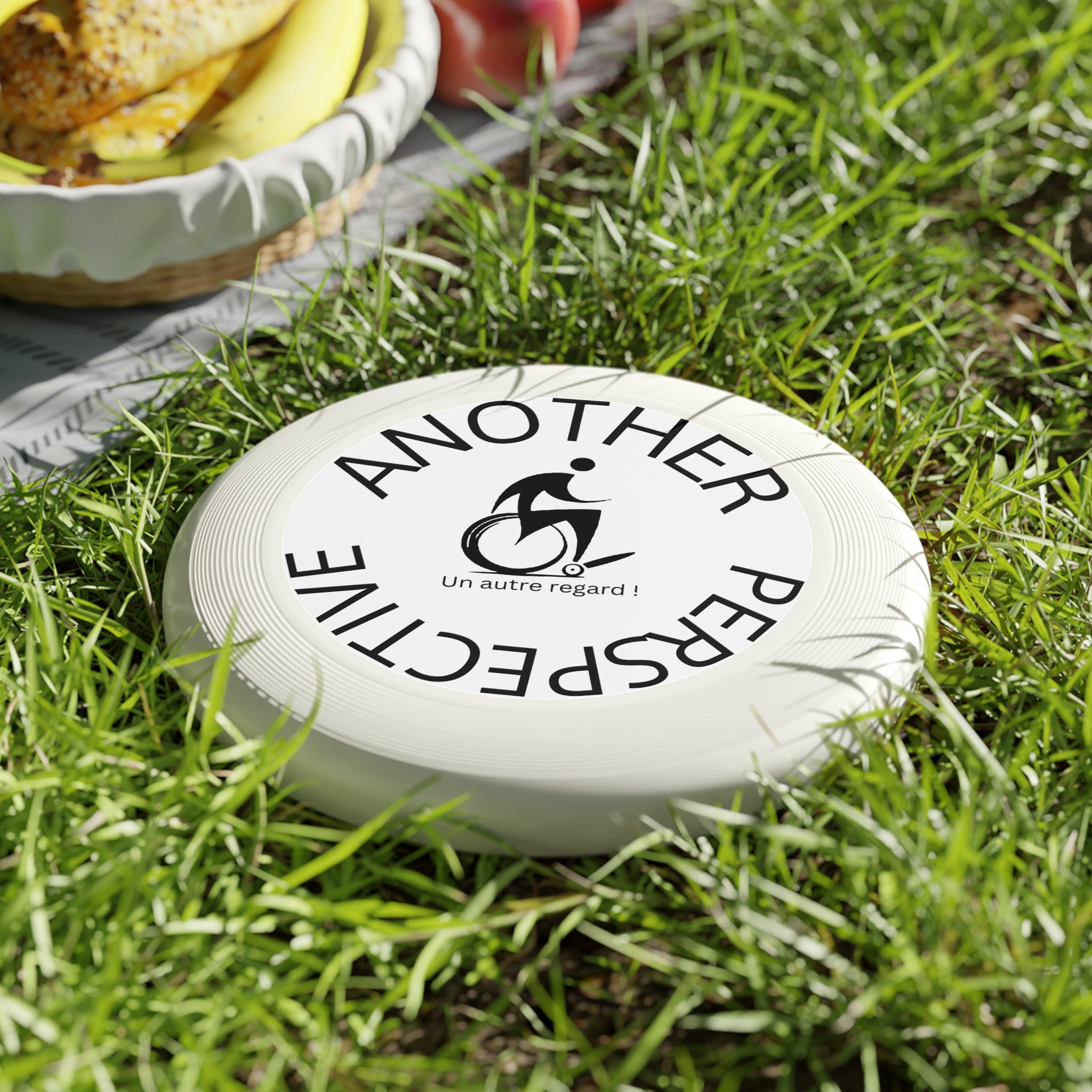 Fun Perspective Frisbee for Outdoor Play, Ideal for Gifts, Family Gatherings, BBQs, and Summer Parties